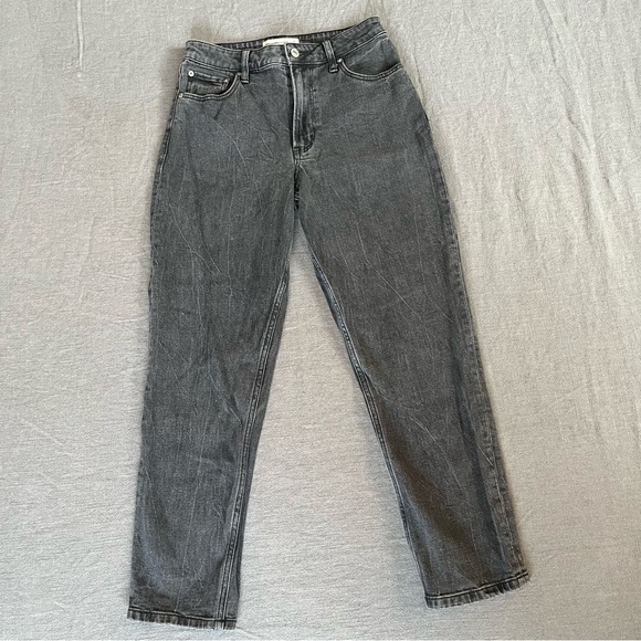 Abercrombie & Fitch Curve Love The Mom High Rise Jeans Size 26 - Picture 2 of 8
